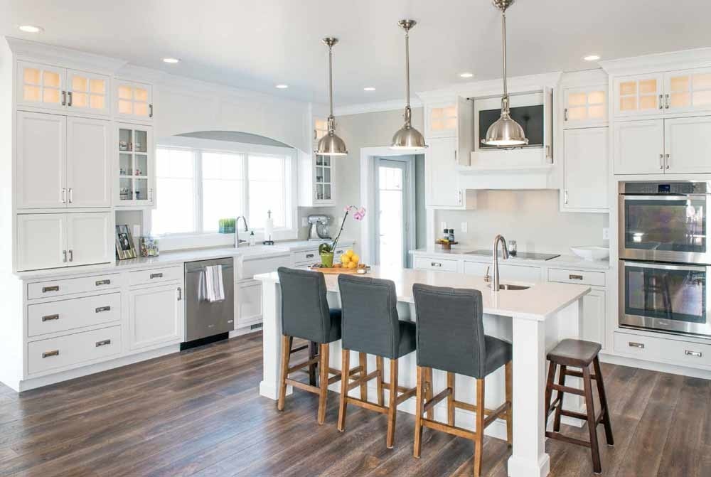 Contemporary Painted Shaker Style Kitchen